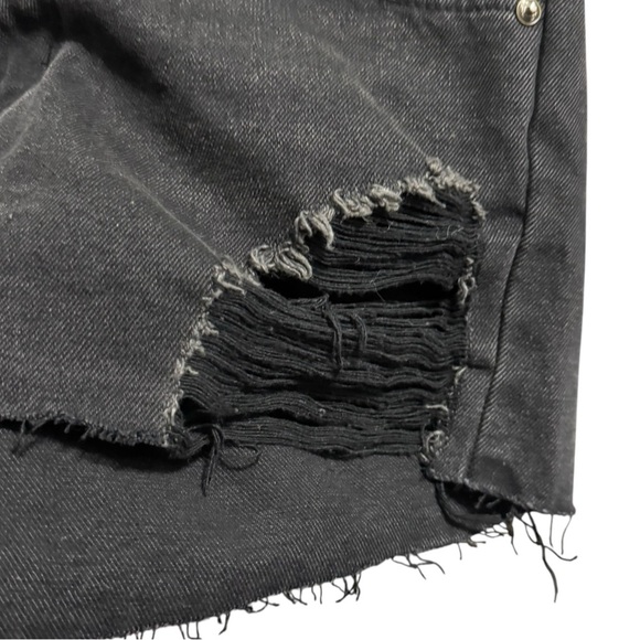 Sadie & Sage NWT Black Distressed Denim Shorts Sz S Raw Hem Micro 1.5" Inseam - Picture 11 of 11